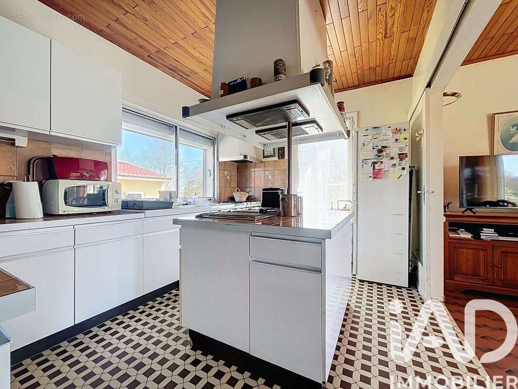Maison 120 m² à Houeilles  - photo 2
