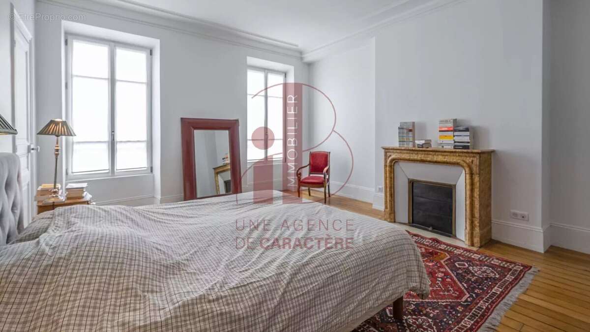 Maison à FONTAINEBLEAU