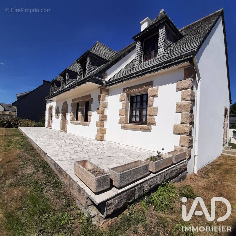 Maison 180 m² à Callac  - photo 1