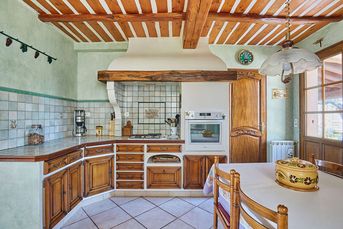 Maison à SAINT-CANNAT