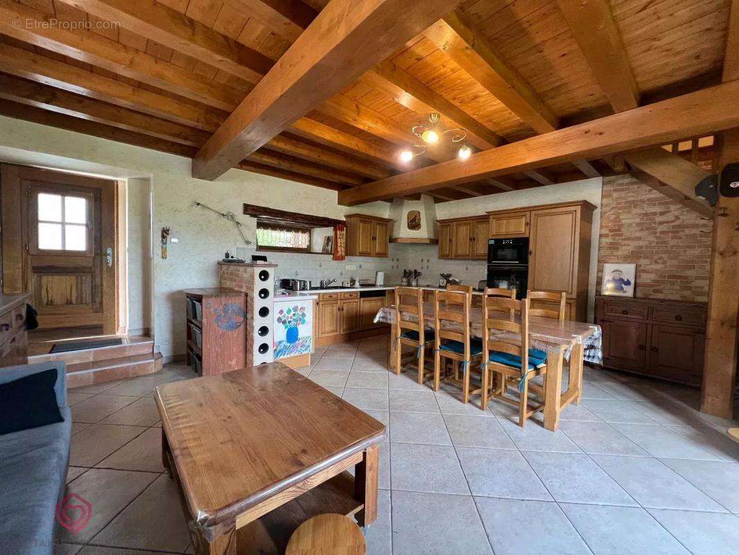 Maison à CASTILLON-EN-COUSERANS