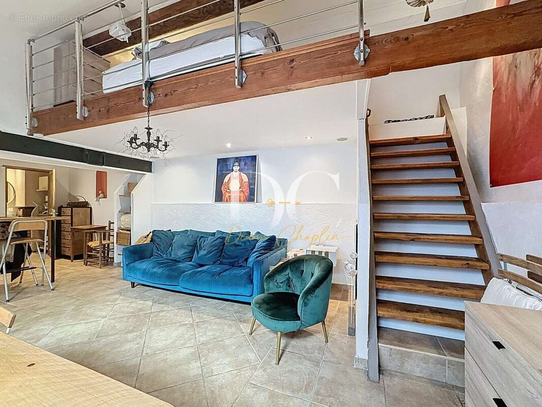 Appartement à L'ISLE-SUR-LA-SORGUE