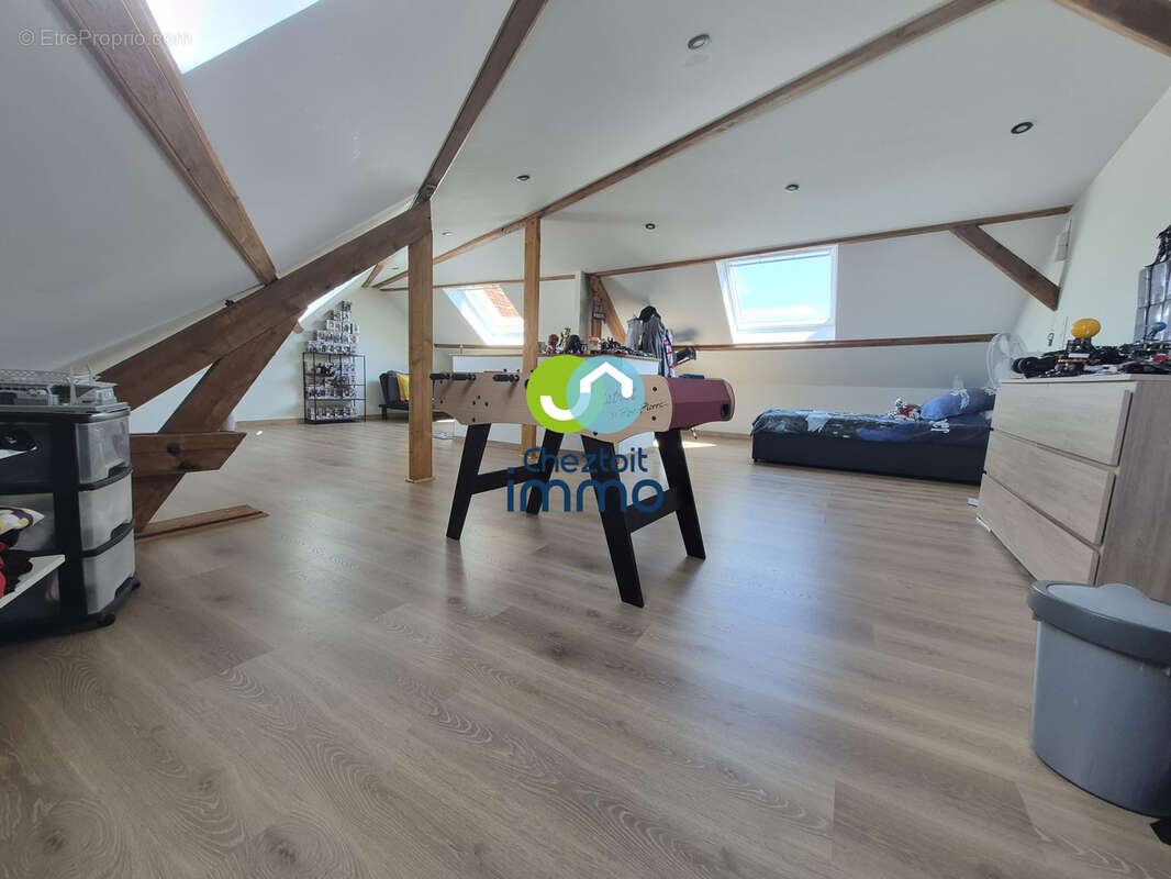 Maison de ville entièrement rénovée - photo 18