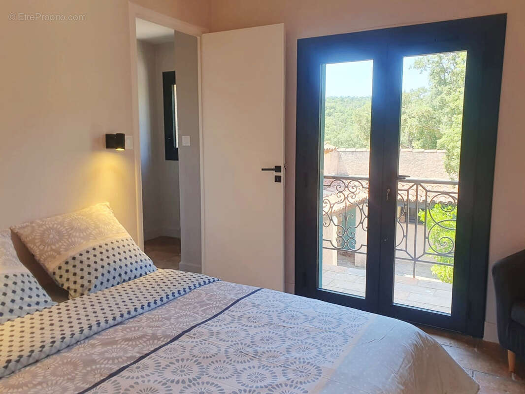 Maison à LA LONDE-LES-MAURES