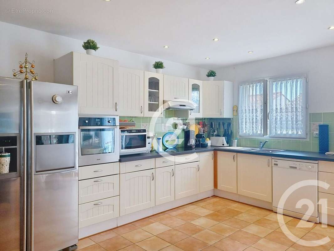 Maison à LATOUR-BAS-ELNE