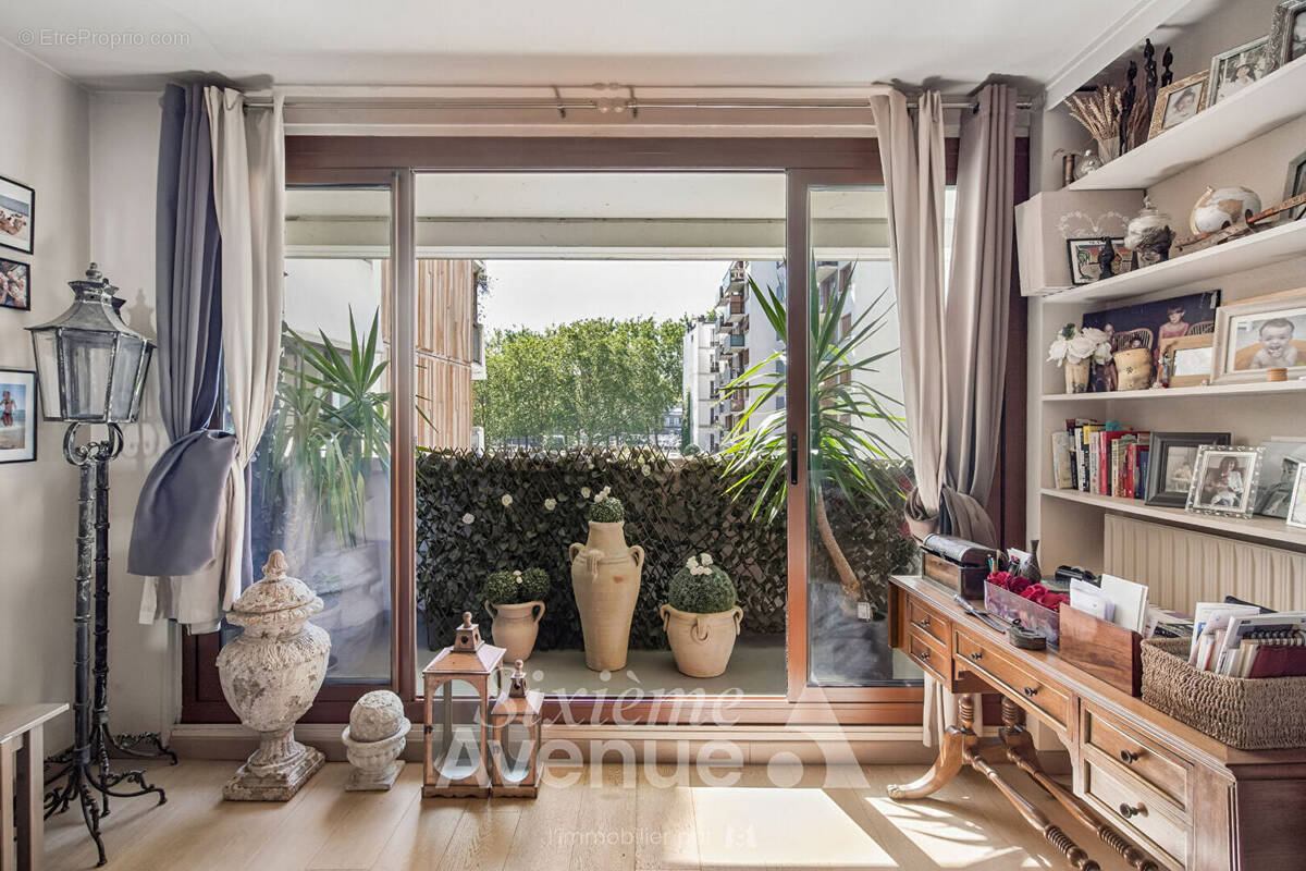 Appartement à PARIS-19E