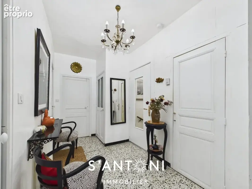 Florensac- maison de caractère en pierre avec 2 garages, patio et terrasse - photo 8