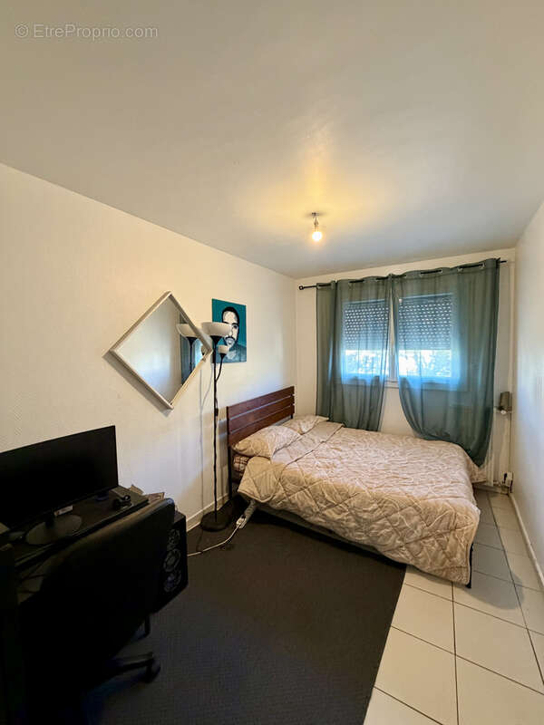 Appartement à MARSEILLE-3E