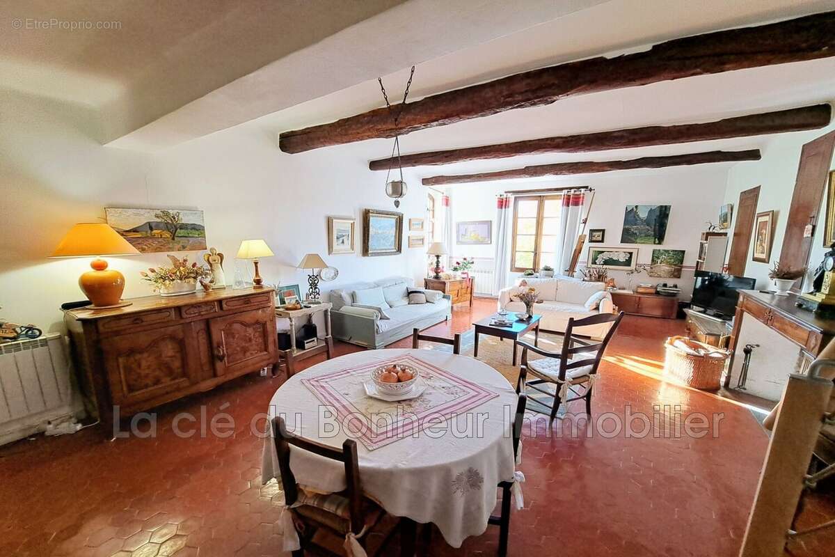 Appartement à MOUSTIERS-SAINTE-MARIE