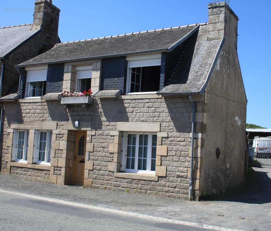 Photo 2 - Maison à PLOUBEZRE