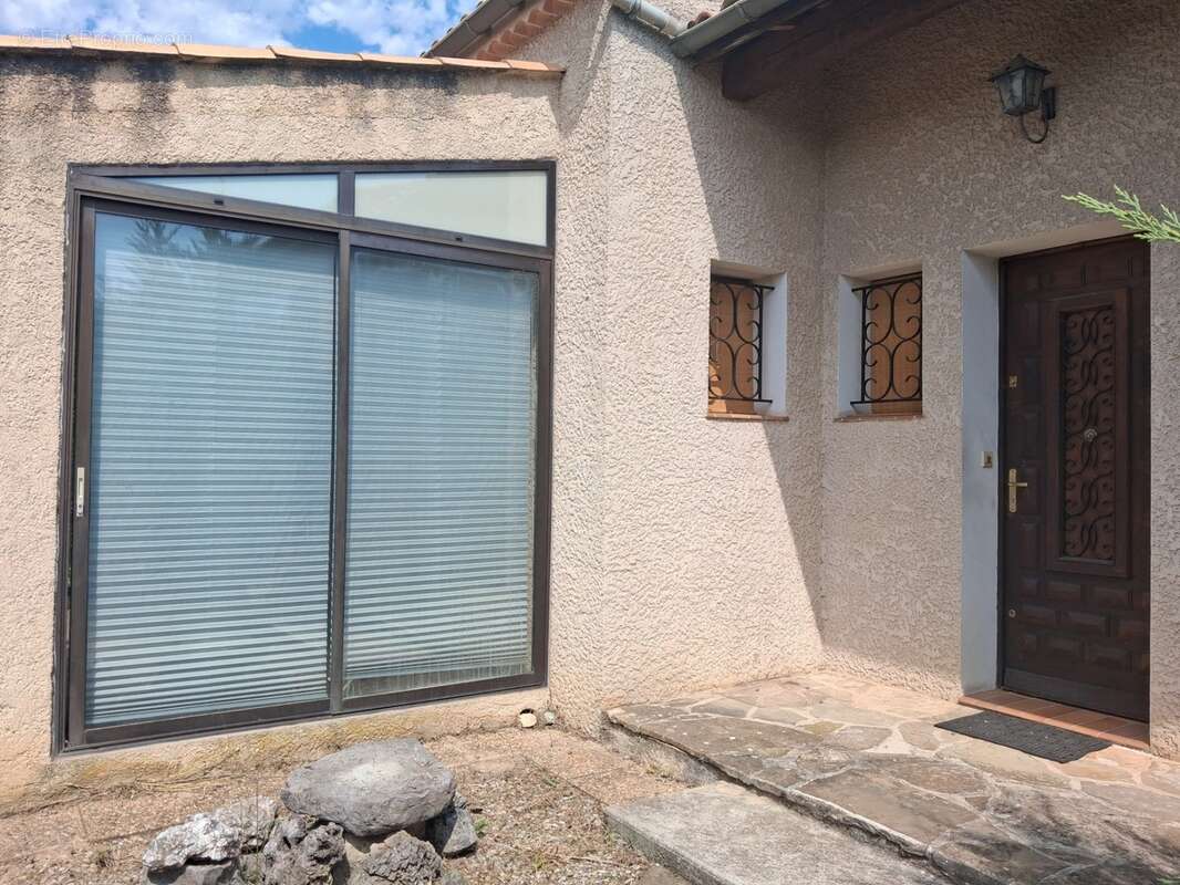 L'ESCALE – Maison individuelle avec véranda, garage et jardin arboré - photo 14