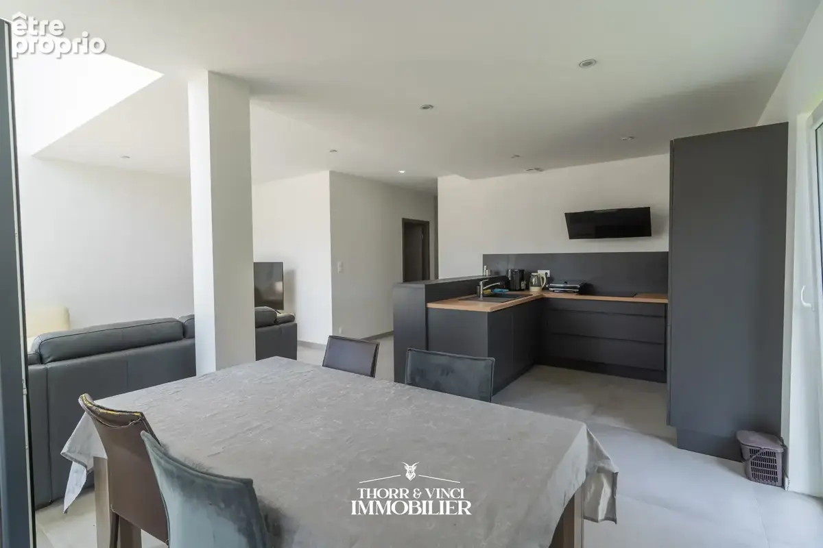 Maison 6 pièces - 132m2 - Sainte Croix en Plaine - photo 3