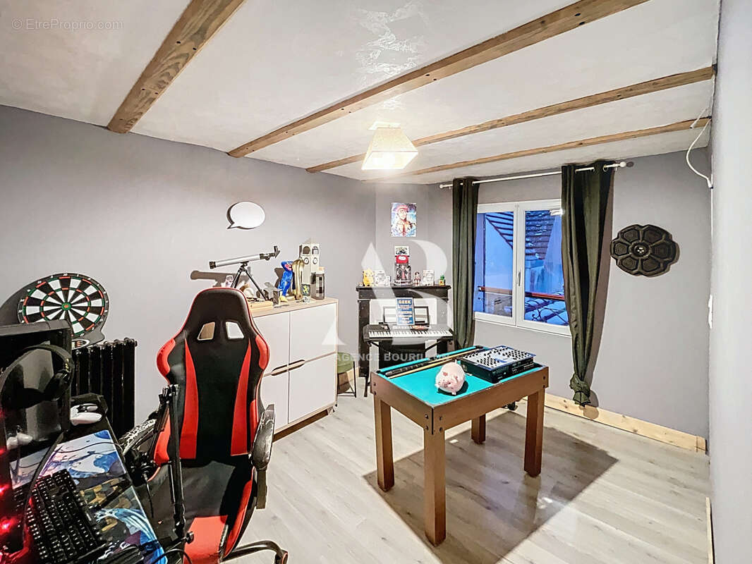 Maison à DONNEMARIE-DONTILLY