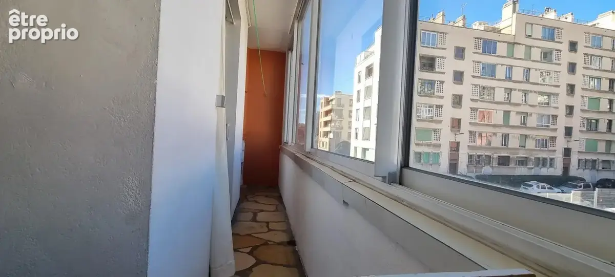 VIEUX-PORT – T3 90 m² – Grands volumes – Balcon – Cave - photo 11