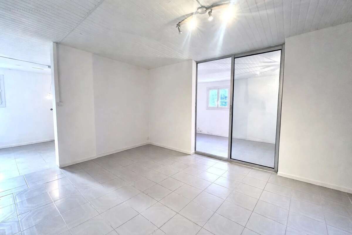 Maison à VILLENEUVE-DE-LA-RAHO