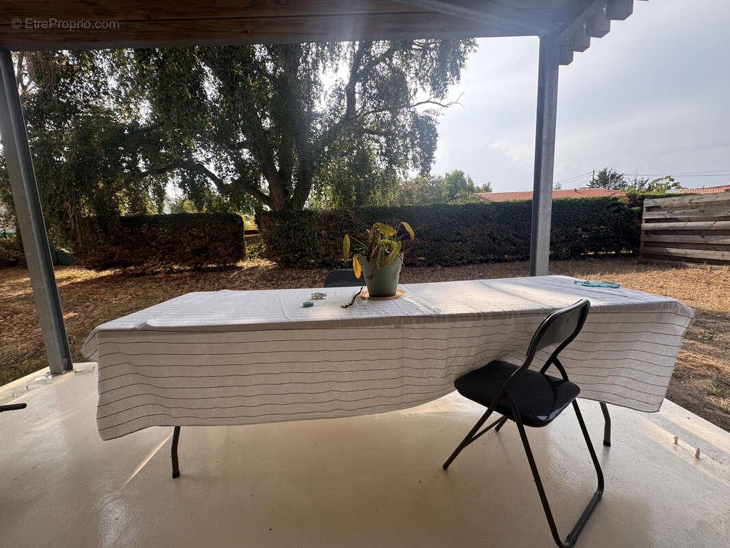 Appartement t3 - 61m2- avec cave et deux terrasses - photo 2