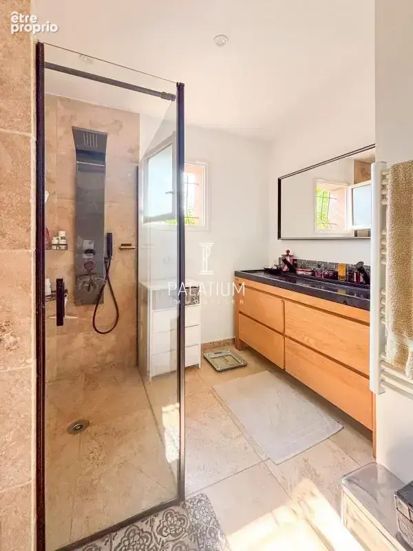 Coup de cœur au calme : maison de plain-pied avec piscine, jardin et logement indépendant - photo 15
