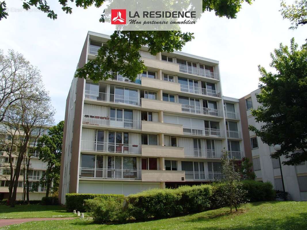 Appartement 82 m² à Cergy  - photo 9