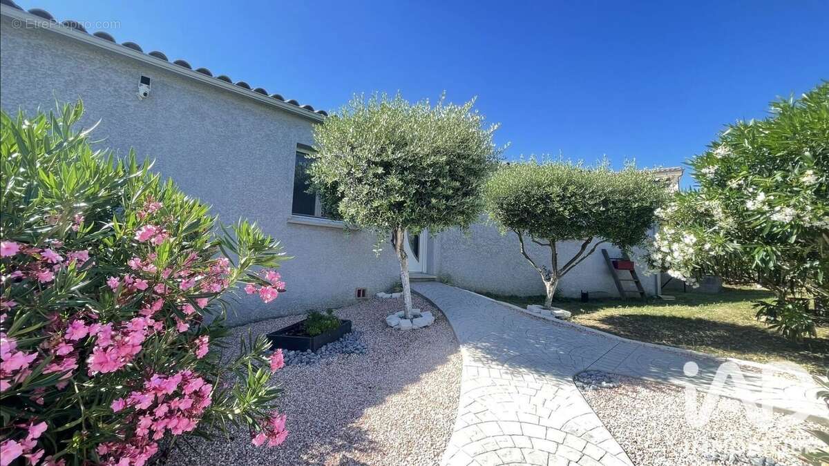Maison 106 m² à Pont-Saint-Esprit  - photo 4
