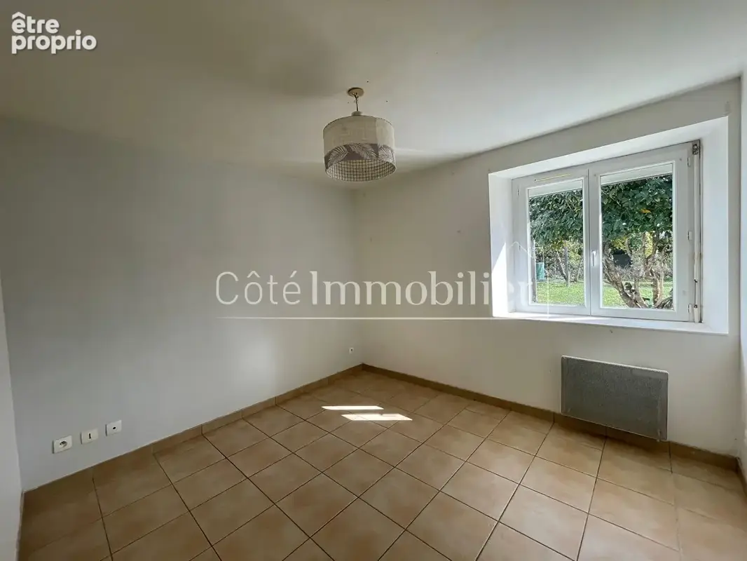 Maison de plain-pied avec jardin et grand garage - Saint-Mars-de-Coutais - photo 4
