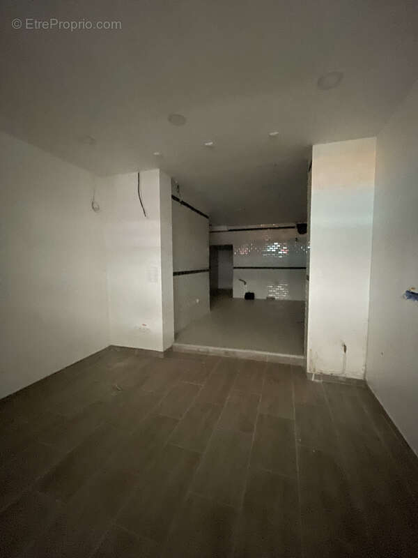 Commerce à MONTREUIL