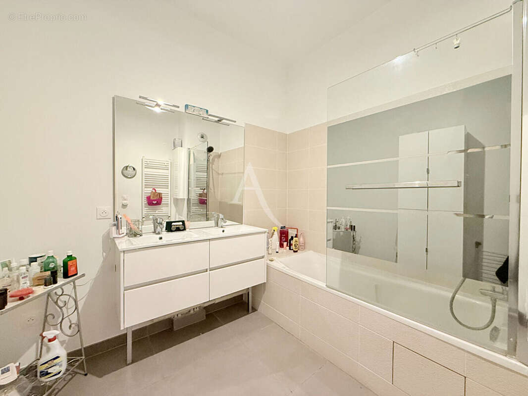 Appartement à LE PERREUX-SUR-MARNE