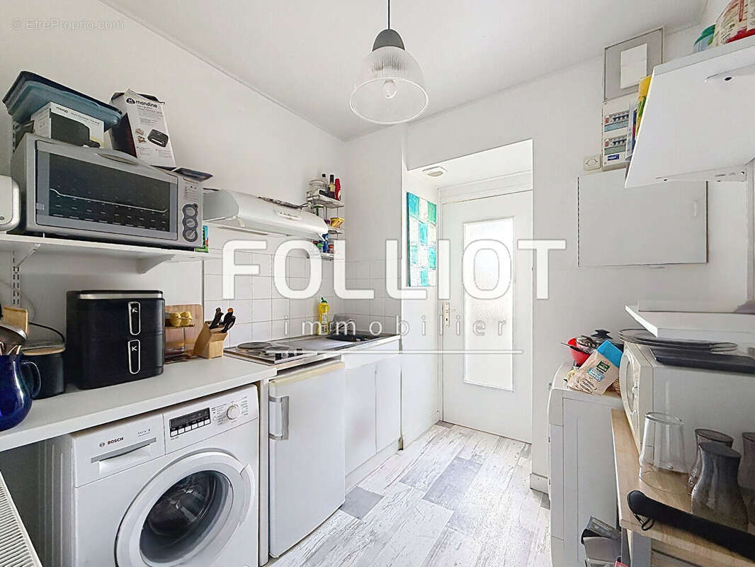 A vendre Appartement 3 pièces au centre-ville de Granville - Réf. 12424AH - photo 3