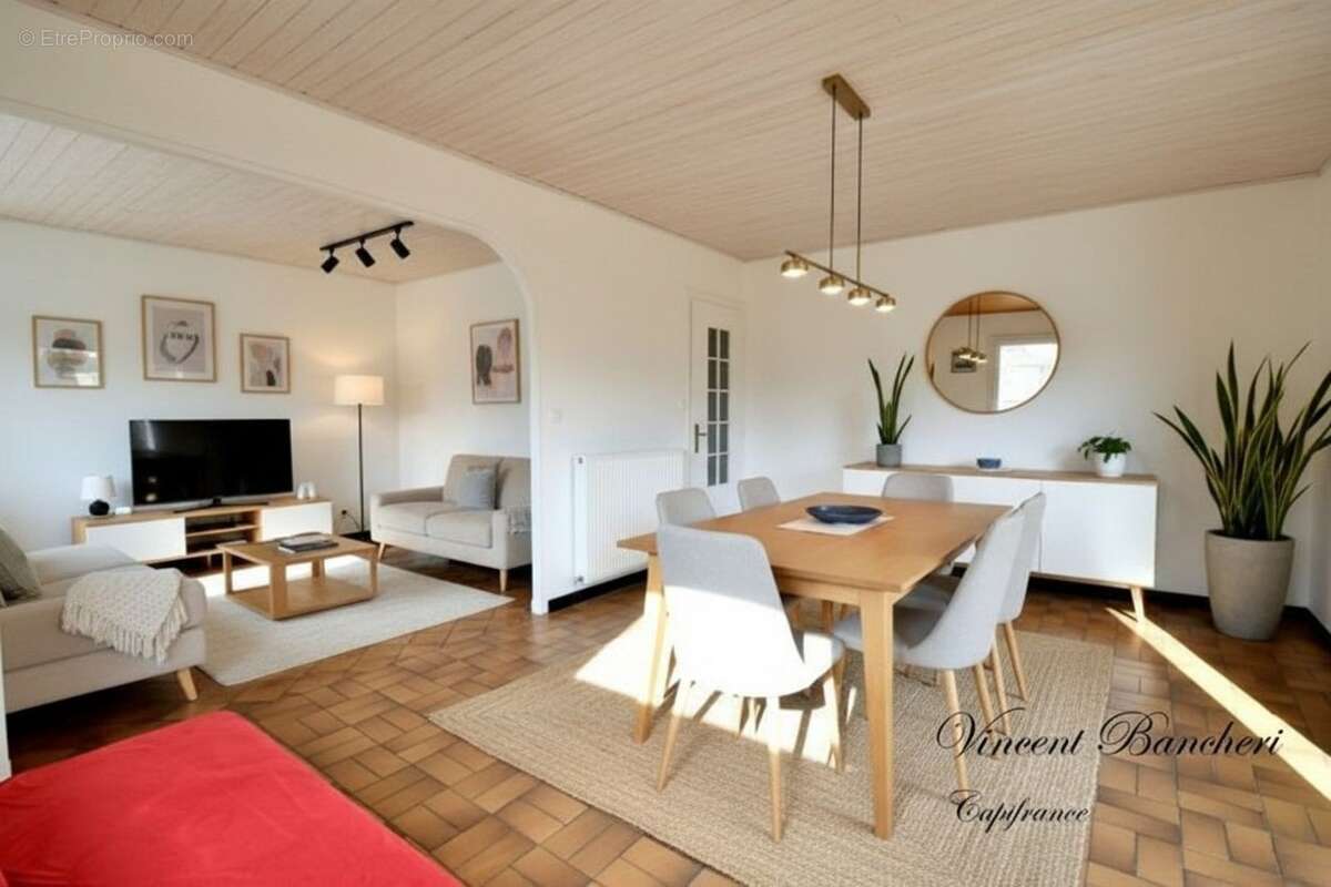 Appartement à vendre 4 pièces AMANCY (74) à rénover - photo 2