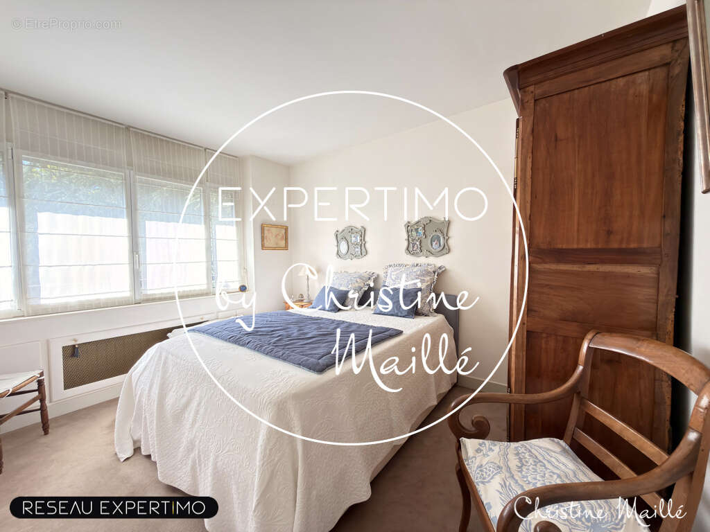 Appartement à VERSAILLES