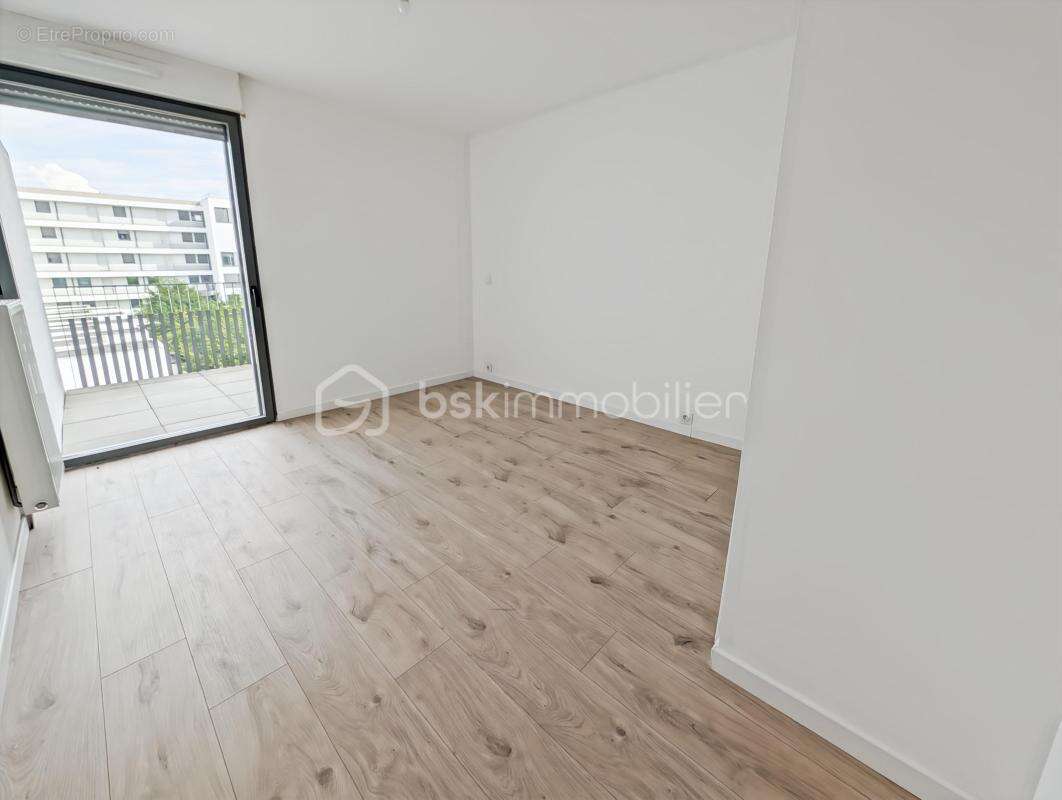 Bel appartement t2 43m2 grand balcon de 13m2 3e etage avec ascenseur et parking proche gare - photo 8