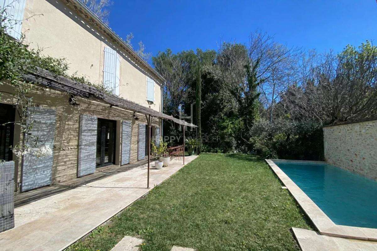 Maison à MAUSSANE-LES-ALPILLES