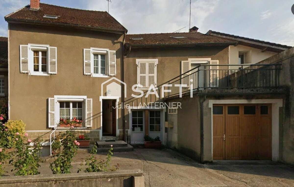 Maison 232 m² à Voiteur  - photo 7