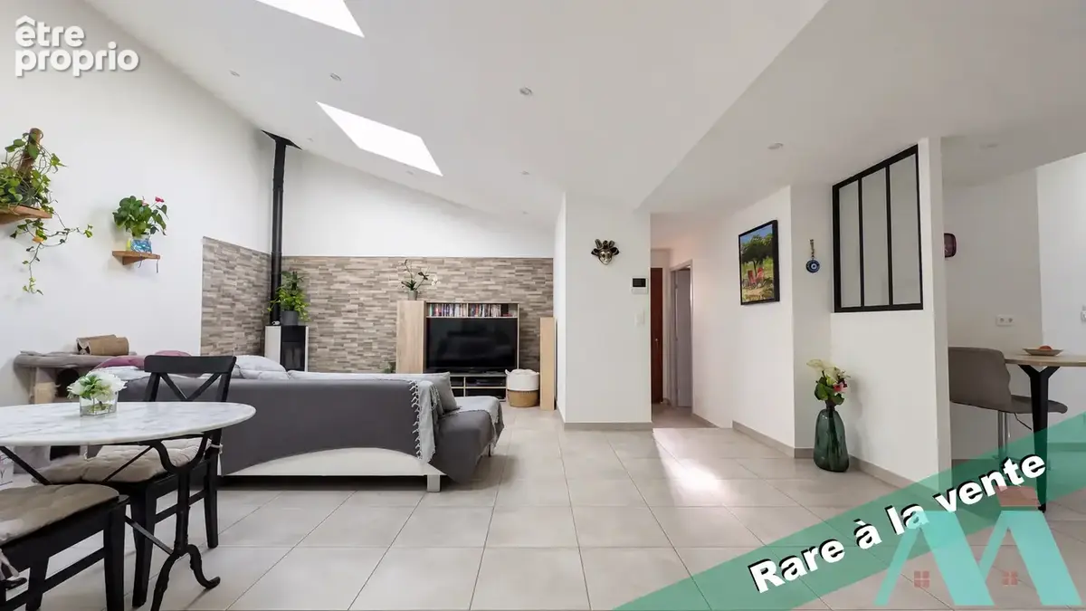 Appartement à SIGNES