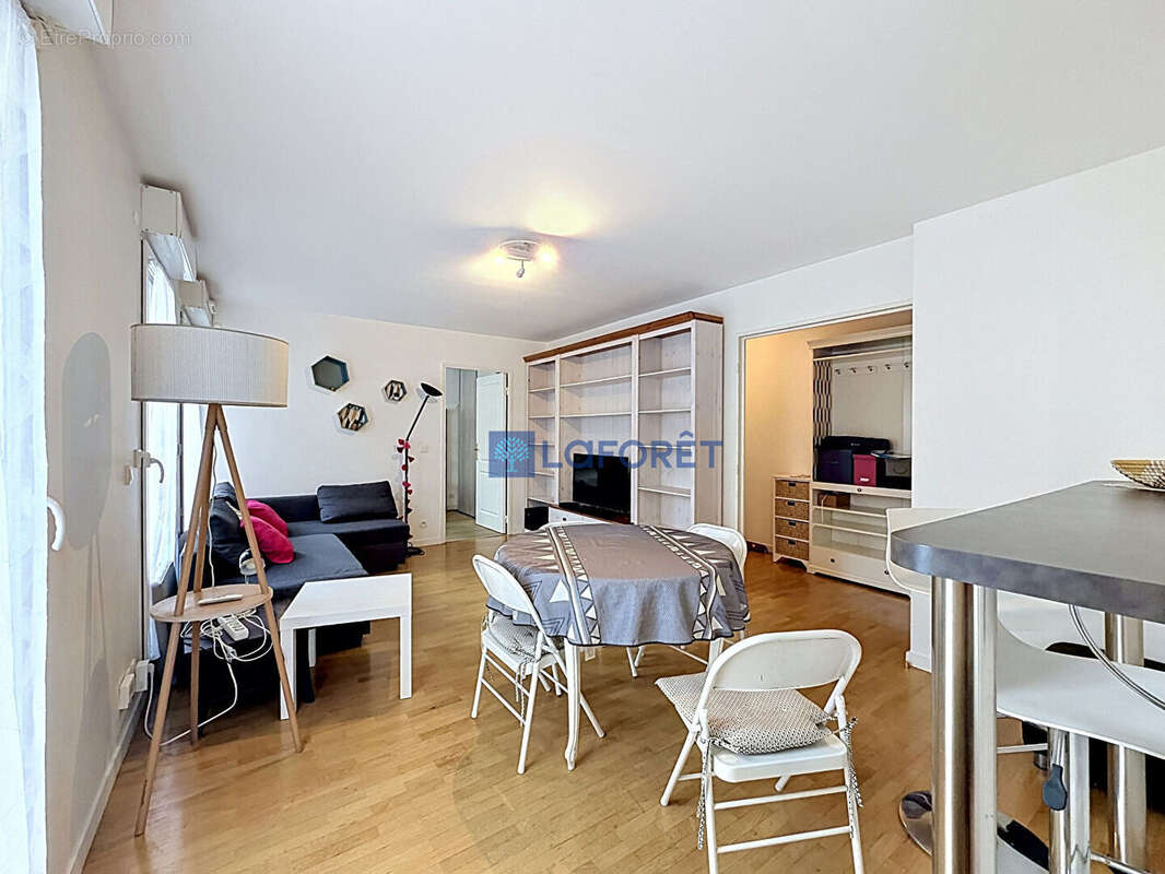 Appartement à SURESNES