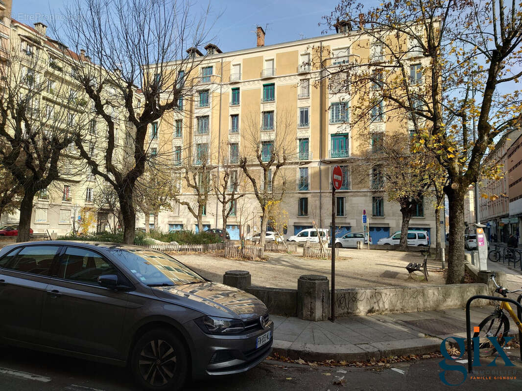 Appartement 255 m² à Grenoble  - photo 5