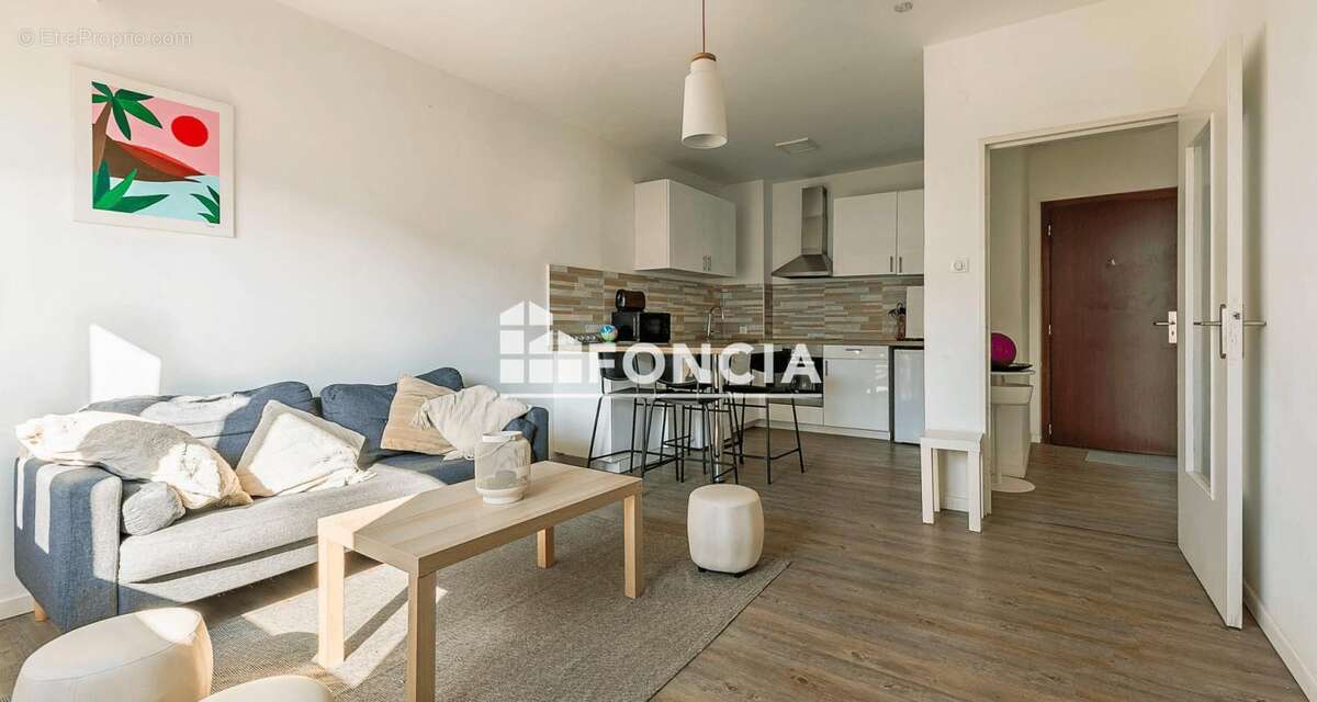 Strasbourg meinau - dernier etage - 2 pieces meuble - 40m² - libre d'occupation - photo 3