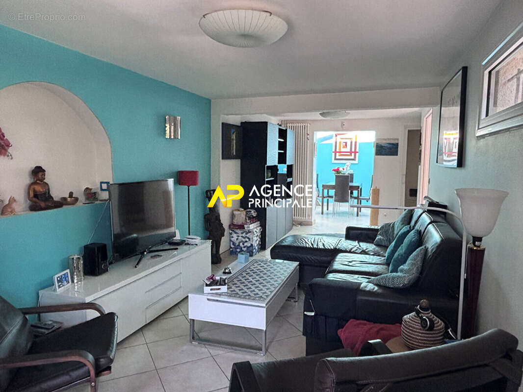 Maison à SARTROUVILLE