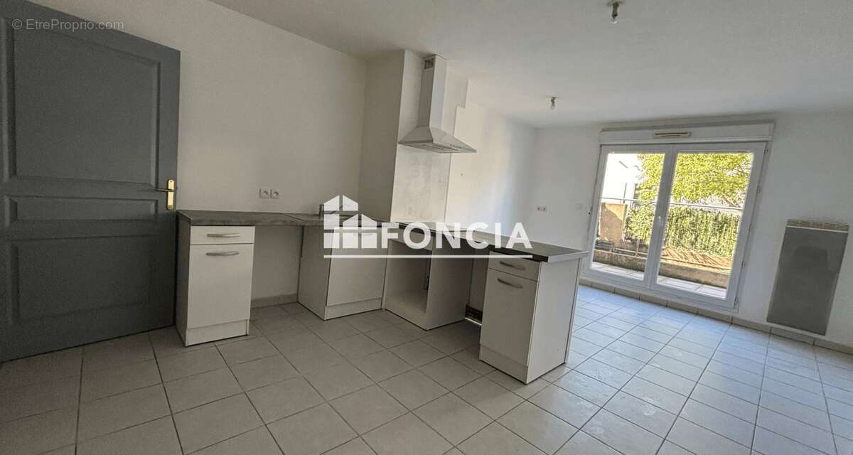 Appartement à LE PONTET