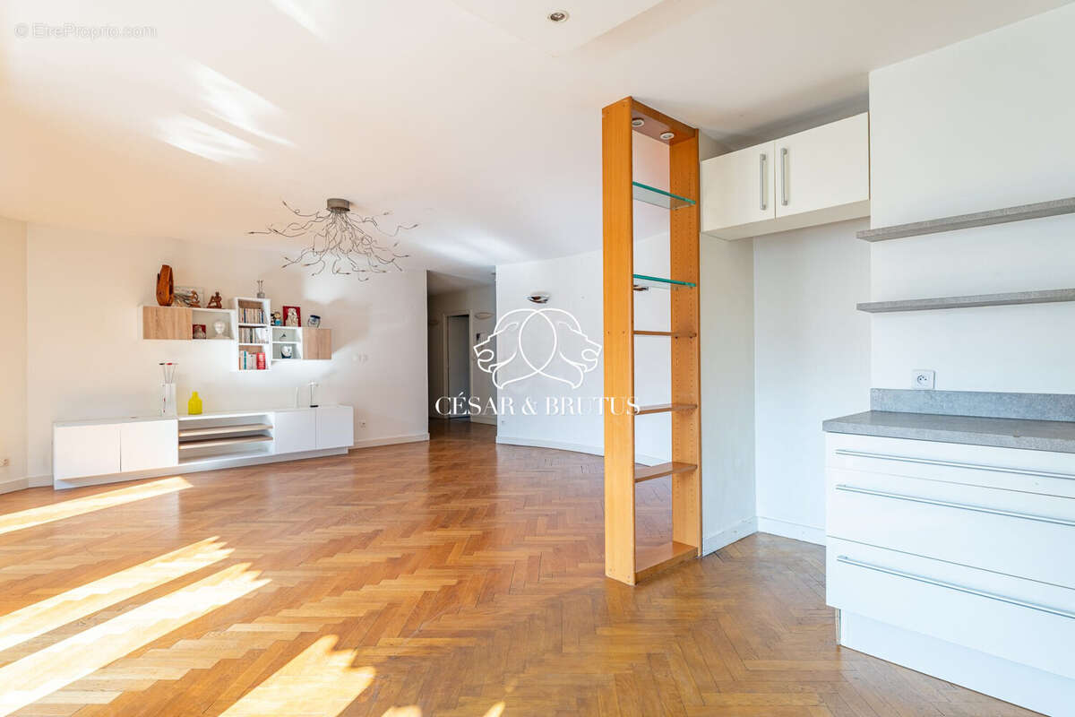 Appartement à LYON-6E