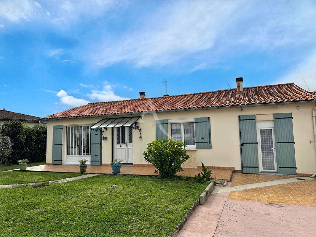 Maison de plain-pied à Rochefort .126 m² .Secteur Merleau Ponty - photo 4