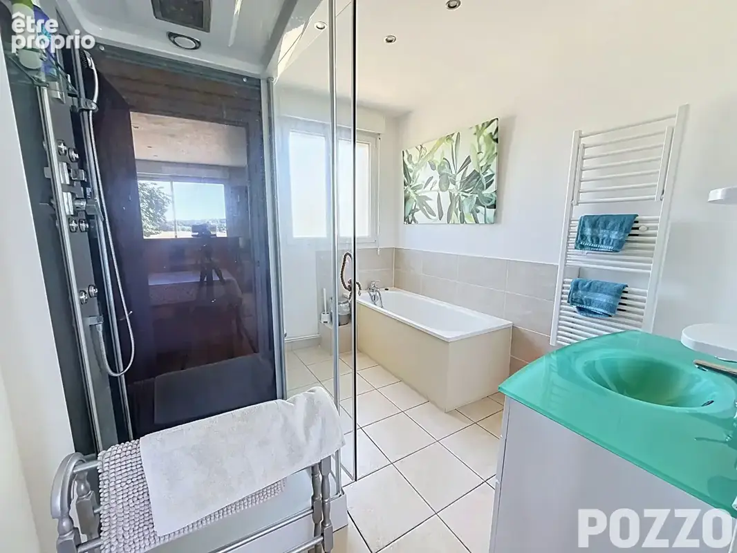 A VENDRE Barenton - Maison 8 pièce(s) 142 m² - photo 7