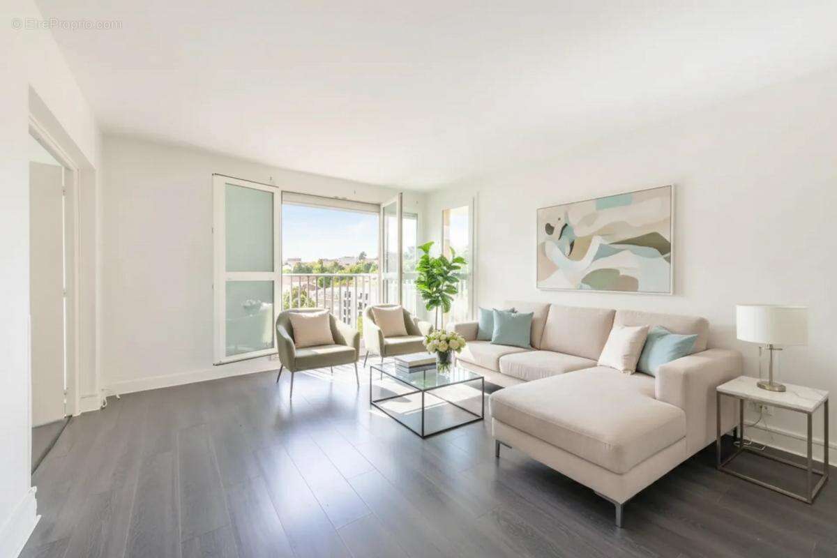 Appartement à CHAVILLE