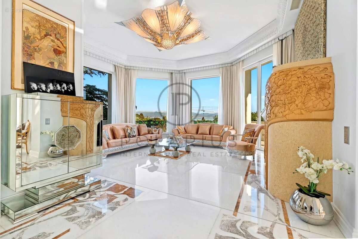 Maison à ANTIBES