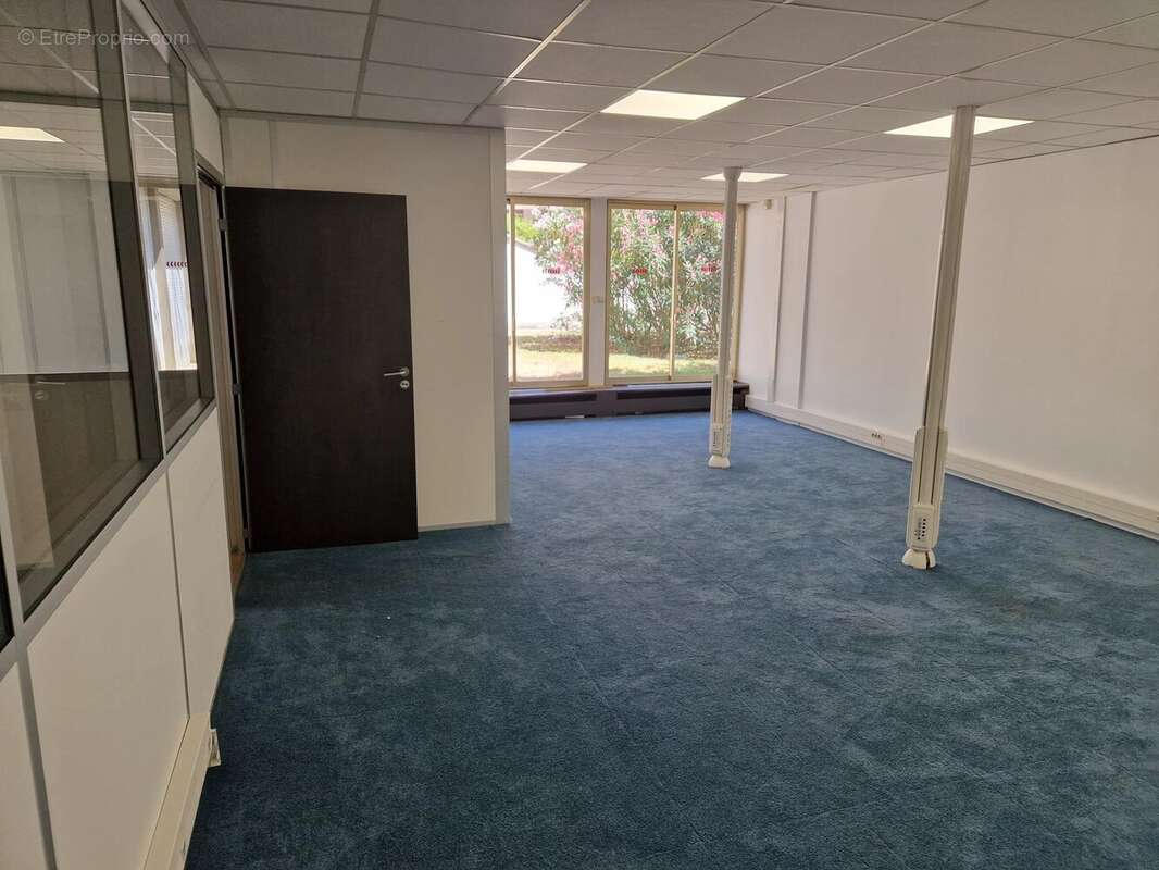 Bureaux a vendre - photo 14