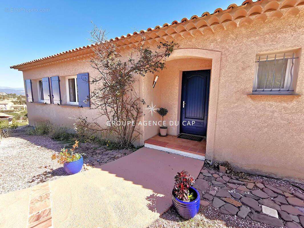 Maison à FREJUS