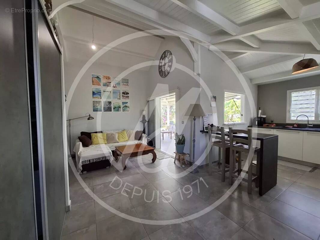 A vendre *bien rare ! maison type f4  au lamentin - photo 1