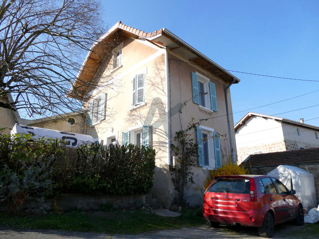 Maison à HAUTE-RIVOIRE
