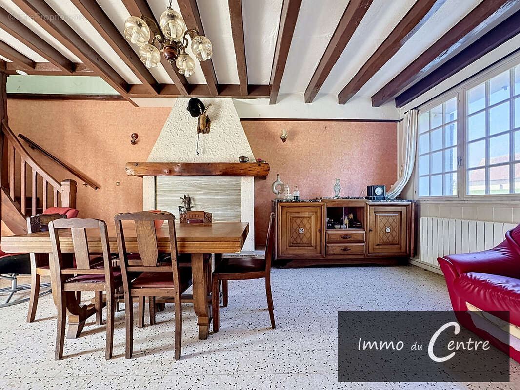 Maison à MONTMIRAIL