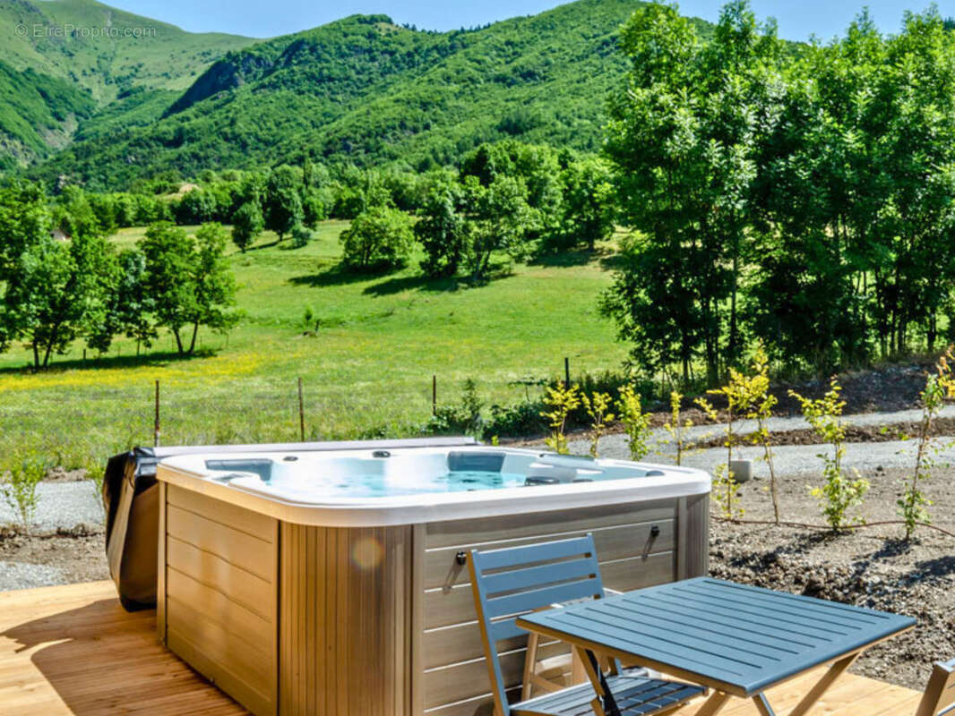 Autre à ASPRES-LES-CORPS