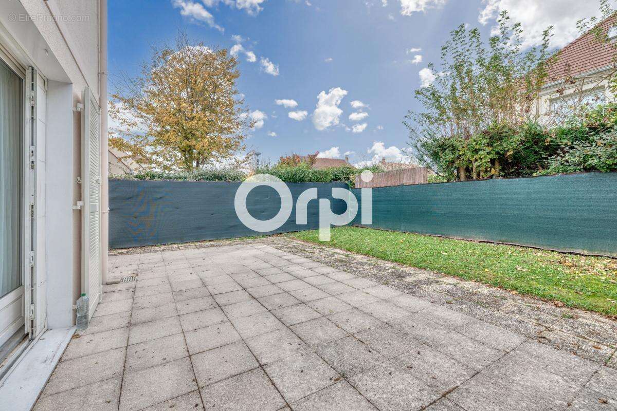 Maison à BUSSY-SAINT-GEORGES